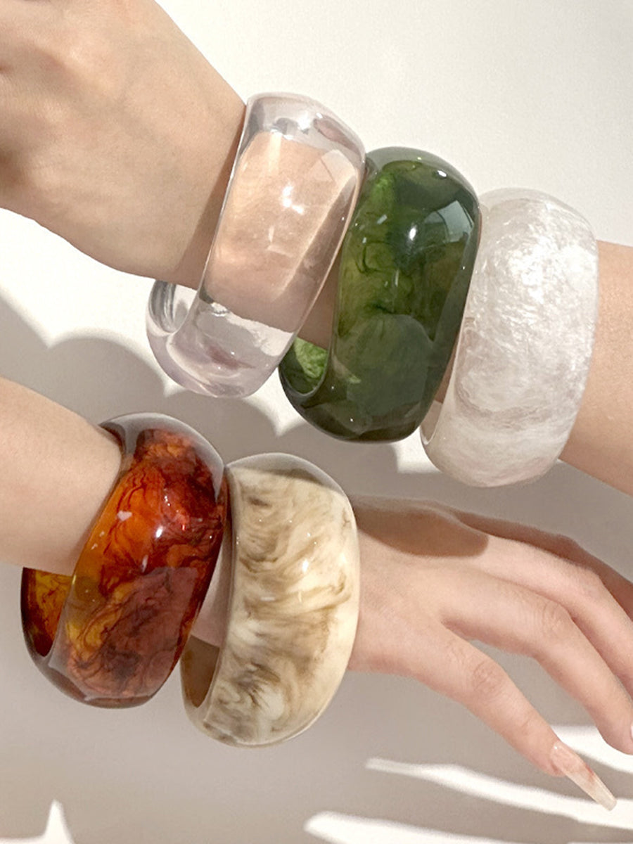 Wide Oval Geometric Curved Resin Bracelet