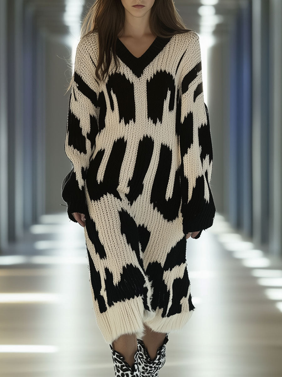 Retro Casual Loose Black Letter Knitted V-Neck Midi Dress