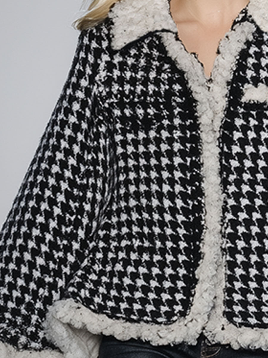 Fashionable Loose Black And White Houndstooth Cape Coat