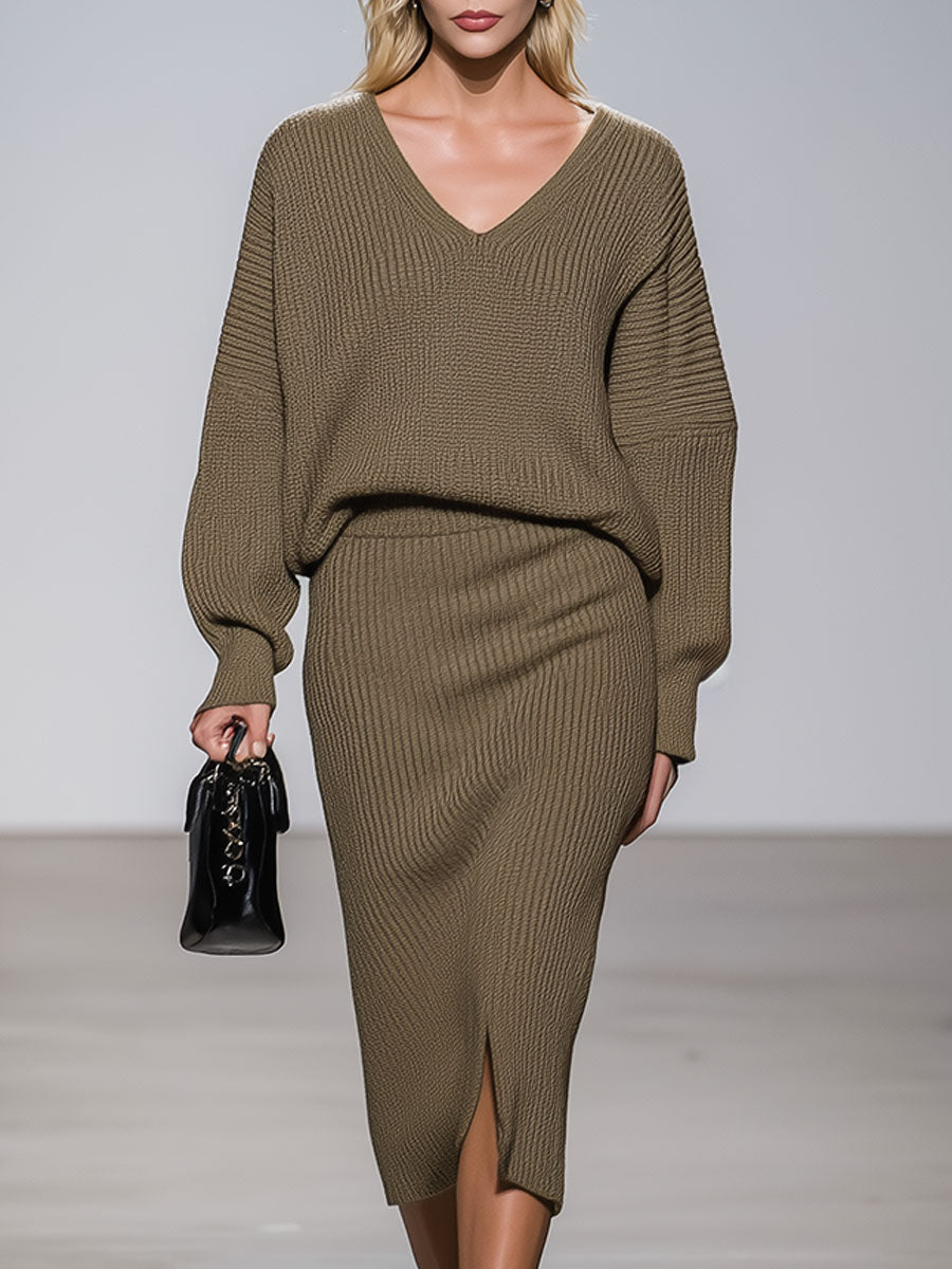 Retro Fashion V-Neck Khaki Sweater Knitted Suit