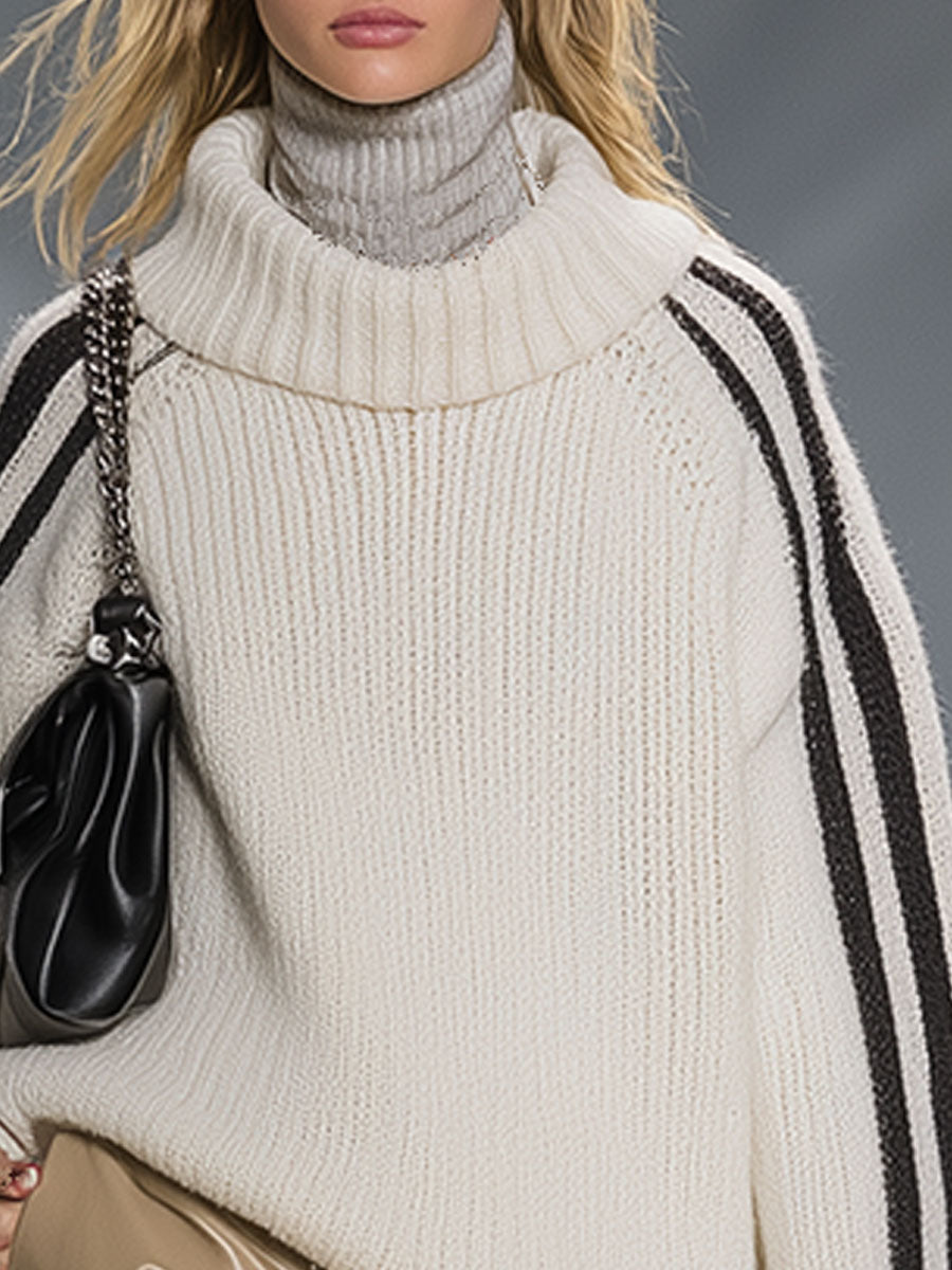High-End Fashion Loose Turtleneck Black And White Knitted Sweater