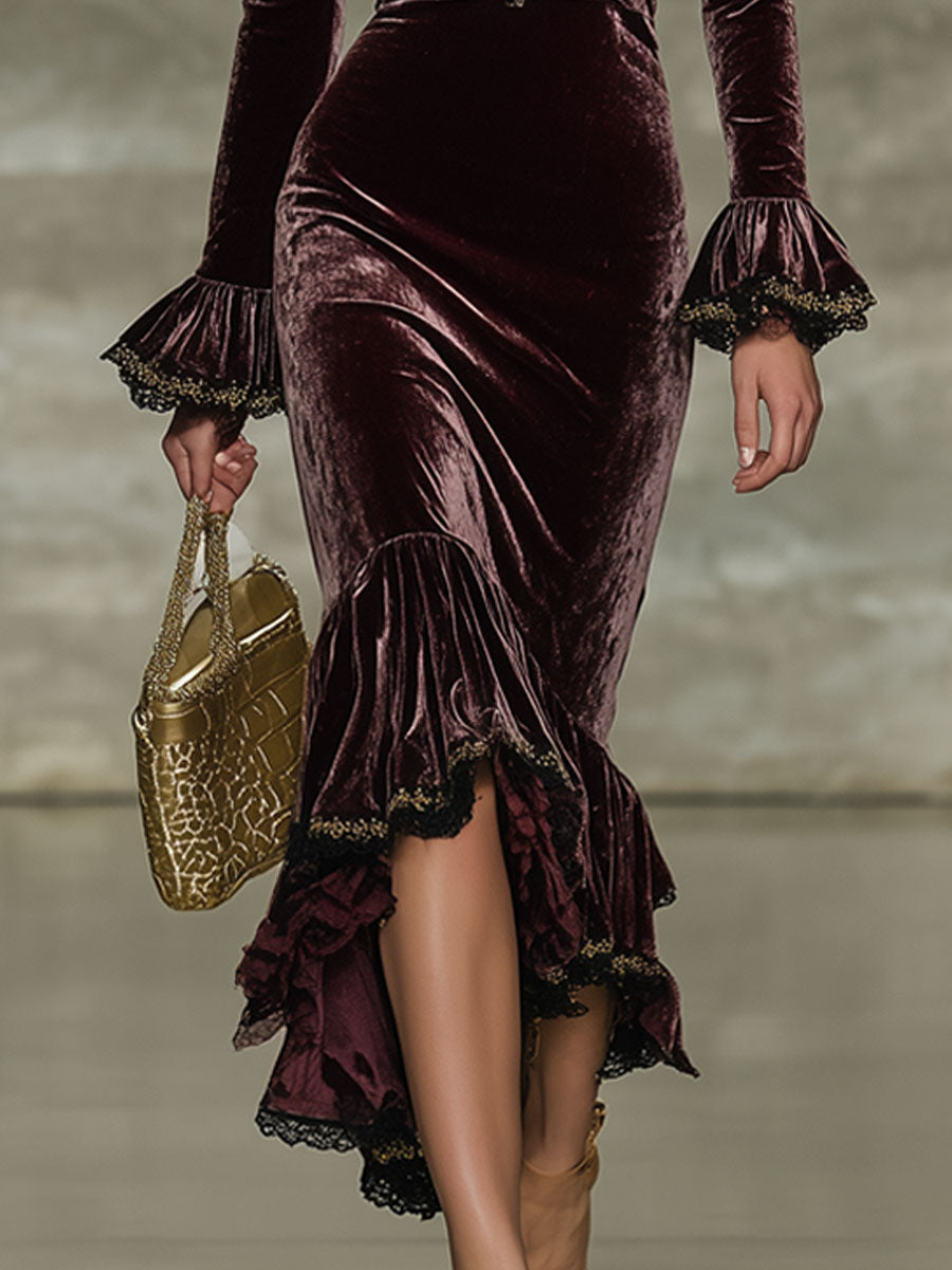 Elegant And Fashionable Wine Red Velvet V-Neck Lace Long-Sleeved Midi Dress