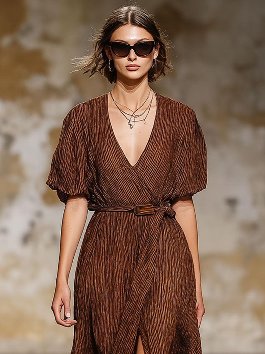Retro V-Neck Chocolate Texture Wrinkled Lace-Up Short-Sleeved Maxi Dress